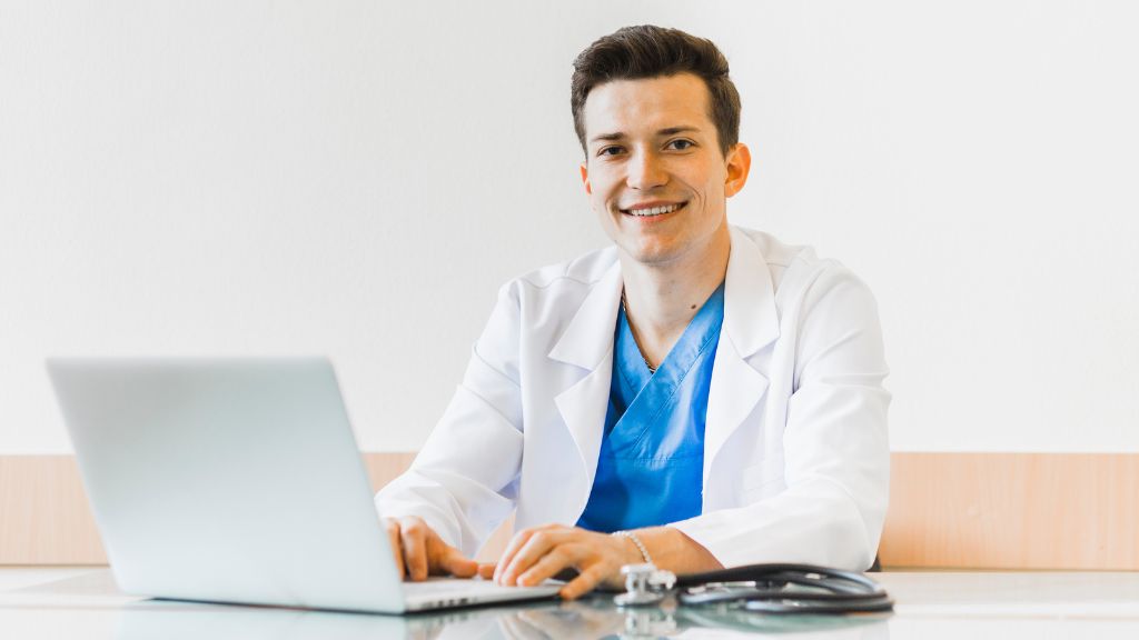 Doctor Happy Because of Streamlined Documentation