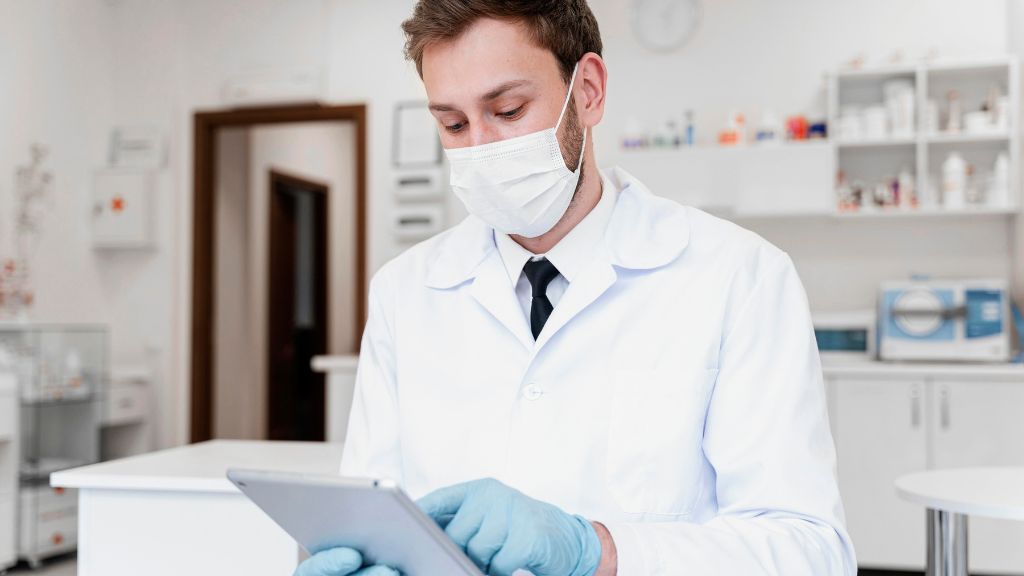 Doctor choosing AI scribe platform.