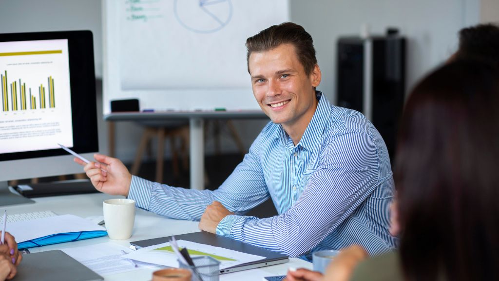 Revenue Cycle Analyst Happy Because of AI Solutions